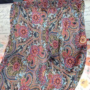 VERY COLORFUL AND BEAUTFUIL PANTS FOR A PLUS QUEENfinal price no more discounts